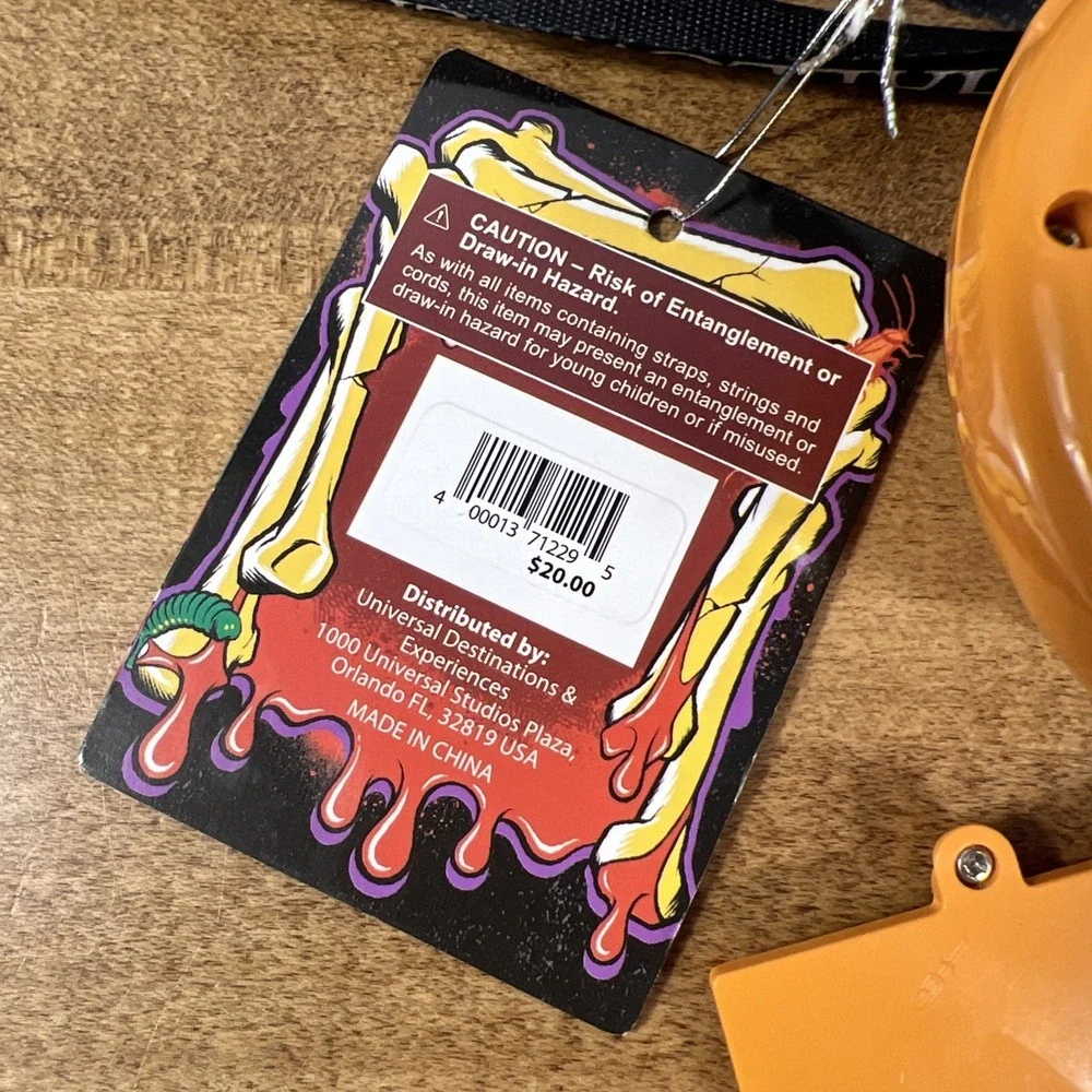 2023 Universal Studios HalloweenHorror Nights Lil' Boo‎ Light Up Pumpkin Lanyard